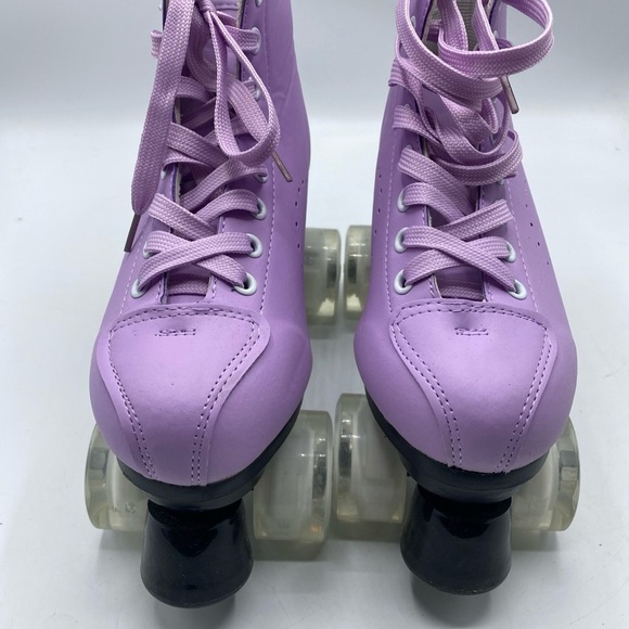 Women's Light Up Roller Skate High Top Light Purple Flashing Clear Wheels 6.5 - Picture 4 of 7